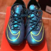 ราคา รองเท้าสตั๊ด แท้ 100% Nike Mercurial Veloce FG ฟ้าลาย ไซส์ 42.5/270 9US + พร้อมกล่องตรงรุ่น มือสอง (2899706641)