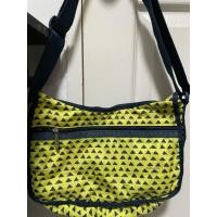 ราคา LeSportsac แท้ทรงสะพายข้างสภาพสวย สายสะพายสวย (53701036441)
