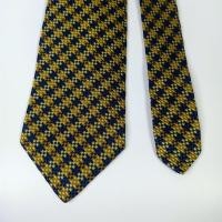 ราคา เนคไท มือสอง NWT Salvatore Ferragamo Men's Silk Tie Abstract Design Made in Italy (41315093591)