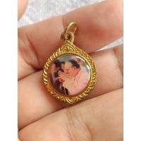 ราคา ล็อกเก็ตพระเจ้าอยู่หัวร.9 ทรงกล้อง หลังรัชกาลที่ 5 (28216167545)