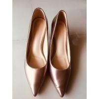 ราคา Shuberry รองเท้าส้นสูงออกงาน 3นิ้ว เบอร์ 38 (17618989088)