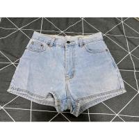 ราคา ยีนส์ขาสั้น สีอ่อน ป้าย Look Trend เอว28” (17281338955)