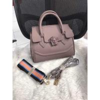 ราคา กระเป๋าสะพาย Versace (251467143)