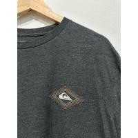 ราคา เสื้อยืดคอกลมมือสอง แท้ Quiksilver สภาพดี(บอกสภาพเสื้อตามจริง) (28052070424)