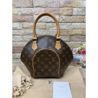 ราคา Louis Vuitton Ellipse PM Monogram Canvas Hand Bag (8925007907)