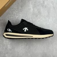 ราคา DESCENTE Chron Trainer รองเท้าอเนกประสงค์กลางแจ้ง Anti-slip สวมใส่รองเท้าสบายๆ Windproof กันน้ํากันกระแทกเทคโนโลยี High Performance แฟชั่น Design (43627172891)