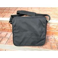 ราคา กระเป๋าสะพายข้าง UNIQLOแท้ มือสอง (1866545811)