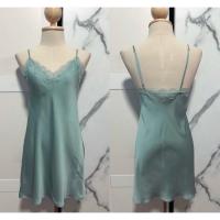 ราคา Victoria Secret เซ็ทเดรส+คลุมเขียวมิ้น (43206577631)