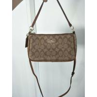 ราคา กระเป๋า Coach ทรงพอช (6648972024)