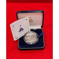 ราคา เหรียญเงินรมดำ ที่ระลึกการแข่งขัน กีฬาเอเชี่ยนเกมส์ ครั้งที่13 ทรงเรือใบ ปี2541พร้อมกล่องเดิมและใบเซอร์ (25357079548)