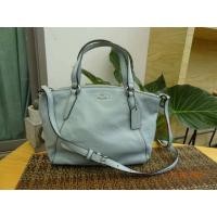 ราคา Coach รุ่นพัดมินิ สินค้ามือ1 ของแท้ % มีตำหนิป้ายหนังถลอก (22277005508)