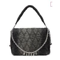 ราคา Diesel Charm-D Shoulder L (Black) (29665974762)