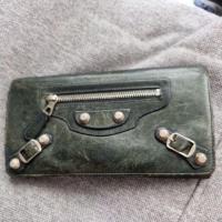 ราคา Use Balenciaga Wallet กระเป๋าสตางค์บาเลนเซียก้า มือสอง สีดำ (27567439409)