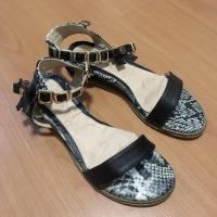 ราคา รองเท้ารัดข้อ zara สวยๆ (2798404857)