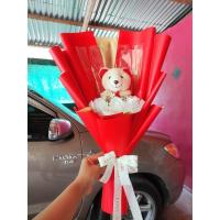 ราคา ช่อดอกไม้ สีแดง + ธนบัตร5ใบ + ตุ๊กตาหมี................... (24319360101)