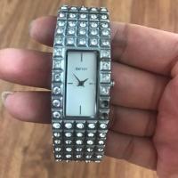 ราคา นาฬิกา DKNY แท้ สภาพพอใช้ ตำหนิตามรูป ไม่มีอุปกรณ์ รุ่นนี้มือ 1 เกือบหมื่นค่ะ ส่งต่อ 700.- #นาฬิกาแบรนด์เนมมือสอง (657558808)