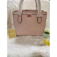ราคา ของแท้ ของใหม่ % Michael Kors MK กระเป๋าสีชมพูอ่อน สามารถทั้งถือหรือจะสะพายได้ คุ้มมาก (#35T9RO8S3L) (9779900139)