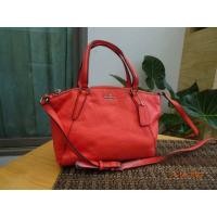 ราคา Coach รุ่นพัดมินิ สินค้ามือ1 ของแท้ % มีตำหนิป้ายหนังถลอก (23051516308)