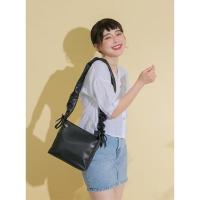 ราคา OAMISA กระเป๋าสะพายข้างหนังวีแกน สี Black (10617907600)