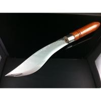 ราคา มีดเดินป่า มีดหมอ สแตนเลส สลักลายยันต์ ขนาด 7 นิ้ว ด้ามไม้จริง พร้อมปลอกหนัง PU (1059790649)