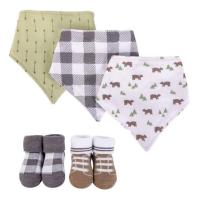 ราคา เซตผ้ากันเปื้อน 3ชิ้น + ถุงเท้า 2คู่ (7108829373)