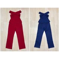 ราคา (M) พร้อมส่งชุดเซท 2 ชิ้น เสื้อเปิดไหล่ไขว้กับกางเกงขายาวสีแดง งานป้าย Chalita แท้ มือ1 ป้ายห้อย (24623875065)