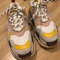 ราคา Balenciaga Triple S sneaker Size37 (4715142415)