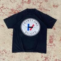 ราคา เสื้อยืดวงดนตรีมือสอง ( twenty one pilots ) (42954532692)