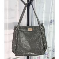 ราคา กระเป๋าสะพายข้าง guess แท้มือสอง (25320601082)