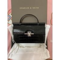 ราคา กระเป๋าCHARLES&kEITH แท้100% (มือสอง) (11415001237)