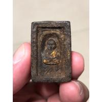 ราคา หลวงปู่ทวดหลังสถูป วัดช้างให้ จ.ปัตตานี ปี 2524 พิมพ์กลักไม้ขีด เนื้อว่านแก่ดินกากยายักษ์ #พระบ้าน รหัส 30 (24771741179)