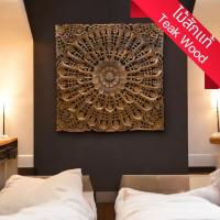 ราคา แผ่นไม้แกะสลัก ไม้สักแผ่น 120x120x2.5cm ติดผนัง ลายต้นไม้ ดอกไม้ แกะสลัก แต่งผนัง หัวเตียง Square Wood carving panel (28771252006)