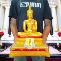 ราคา NMT8 พระพุทธรูปปางสมาธิ ภูษาพระสีวลี หน้าตัก9นิ้ว องค์ใหญ่มาก งานเรซิ่นลงสีน้ำทองประดับกากเพชร (23774824319)