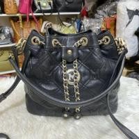 ราคา กระเป๋าMetrocity​ ของแท้​ มือ2​ 9นิ้ว​ สูง​ 8.5นิ้ว​ หนังแท้สีดำ​ อะไหล่เงิน​สภาพดีเลยค่ะ​ (3636481521)