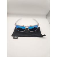 ราคา แว่นกันแดด ยี่ห้อ OAKLEY ของแท้ มือสอง สภาพใหม่มาก (27721221364)