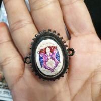 ราคา รหัส 25 ัตะกรุดสาริกาของพระครูบากฤษณะ รวยเรียกทรัพย์ เรียกเสน่ห์นกสาริกาเป็นเครื่องรางของขลังพลังอาถรรพ์ที่มีพลังอำนาจ (2895734996)