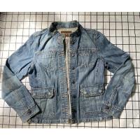 ราคา ส่งต่อ แจ็คเก็ตยีนส์ แบรนด์ GV2 JEANS แบรนด์เกาหลี อก36 ยาว22 ผ้าหนา เสื้อยีนส์ มือสอง (21542706488)