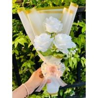 ราคา ดอกกุหลาบ (ช่อดอกกุหลาบสีขาว ช่อใหญ่ +โบว์วินเทจ ) ปัจฉิม รับปริญญา งานแต่ง ช่อดอกไม้ (29728386641)