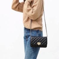 ราคา กระเป๋า Charles & Kieth Quilted (40708831736)