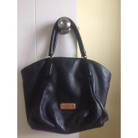 ราคา กระเป๋า Marc Jacob หนังแท้ มือสอง สภาพดี (23770040146)