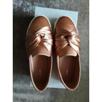 ราคา รองเท้า VNC (1901569218)