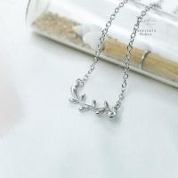 ราคา สร้อยคอเงินแท้92.5% พร้อมส่งสร้อยคอจี้ใบมะกอก สร้อยคอเงินแท้92.5% (9414761589)