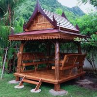 ราคา ศาลาไม้สักขนาด 2.5 × 2.5 เมตรเสาธรรมชาติ รุ่นมู่หลาน (21160384833)