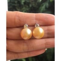 ราคา ต่างหูไข่มุกแท้ มุก south sea (เซาซี) มุกสีทอง ดีไซน์เรียบหรูค่ะ (27215528510)