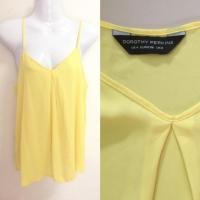 ราคา เสื้อสายเดี่ยวสีเหลือง แบรนด์เนม ใหม่มากไม่มีตำหนิค่ะ (258454226)