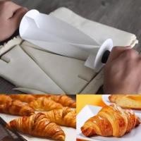 ราคา ที่ตัดครัวซอง แม่พิมพ์ครัวซอง croissant roller (4842150858)