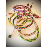 ราคา สร้อยข้อมือเชือกเทียน งานถักเชือกเทียน ใส่โดนน้ำได้สบายมาก (5416242095)