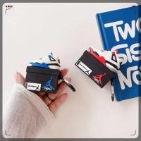 ราคา รองเท้าผ้าใบสร้างสรรค์กล่องรองเท้า AirPods Pro 2nd Generation 3rd Generation เหมาะสําหรับ Apple หูฟังกรณีบลูทูธซิลิโคนป้องกันกรณี 25.11.25 (41876731829)