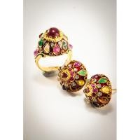 ราคา (R12 ชื่อแบบ "นนทรี") : แหวนนพเก้าทรงยอดมณฑปลงยาประดับพลอยทับทิม (Ruby) (501679303)