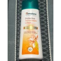 ราคา Himalaya protective Sunscreen lotion 100ml spf 15UVA&UVB protection (42205875828)